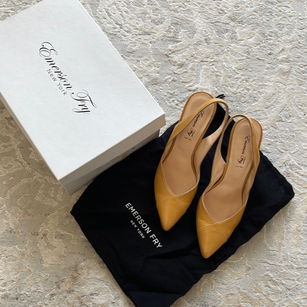 Emerson Fry New York sling back heels. Size 38. Color Marigold.